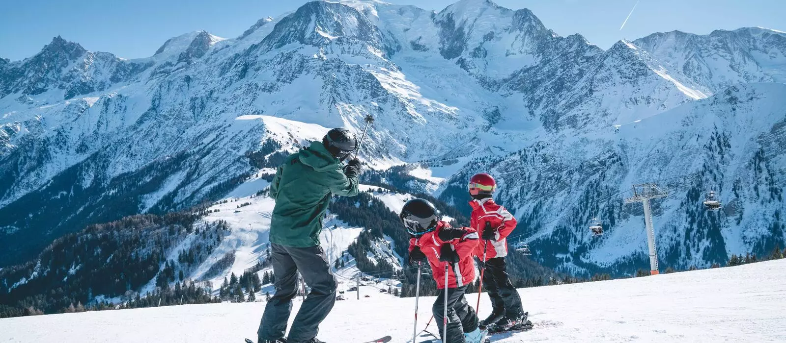 Winterlandschaft und Bergkulisse bei Les Houches