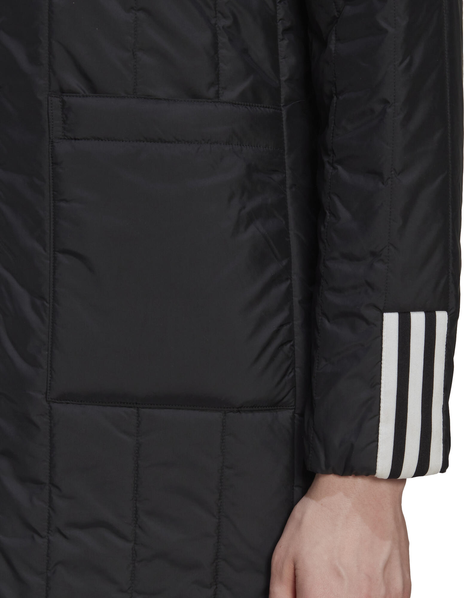adidas Women Itavic 3S SZN - Ein isolierter Mantel aus recycelten und  veganen Materialien. | SportFits Shop