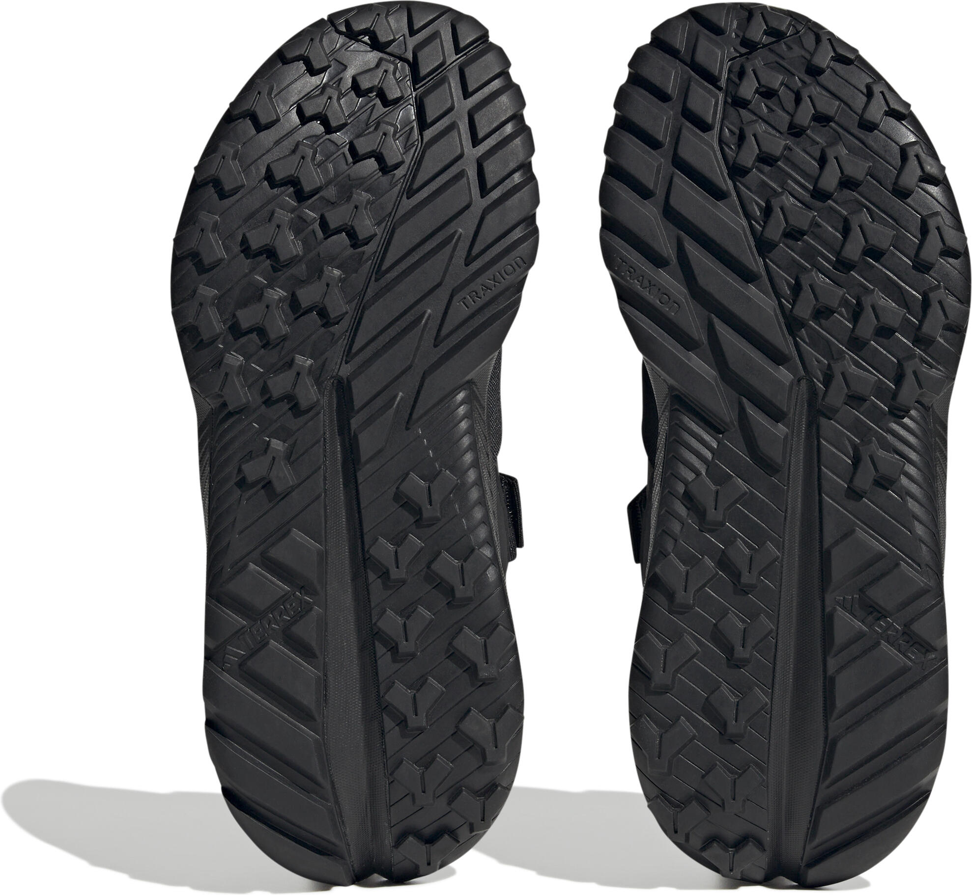 adidas terrex traxion 335