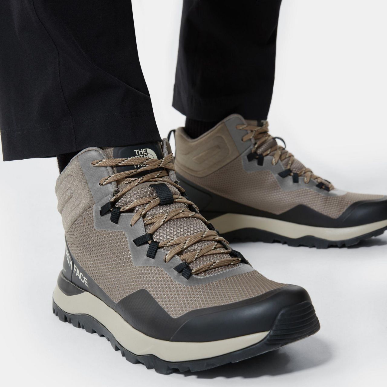 The North Face Men’s Activist Mid Futurelight SportFits Shop